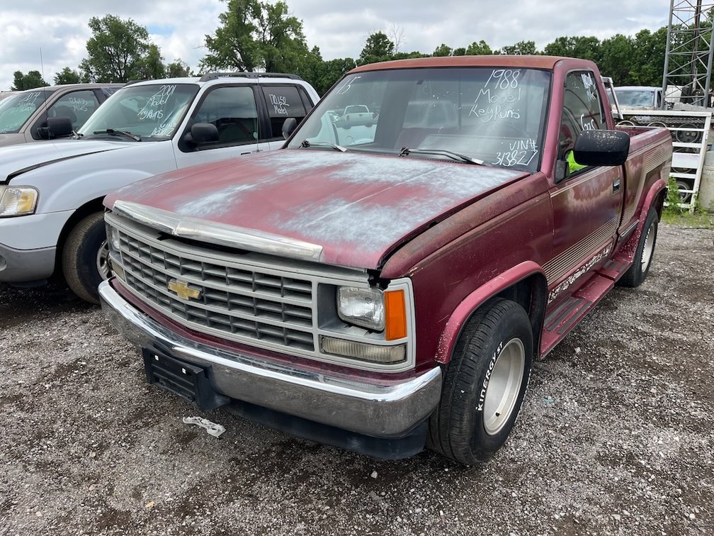 1988 Chevrolet 1500- W/ Key & Runs