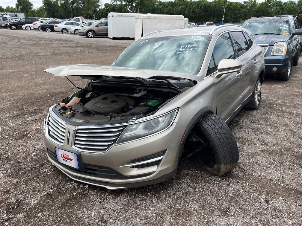 2015 Lincoln MKC- W/ Key & Runs But Does Not Move