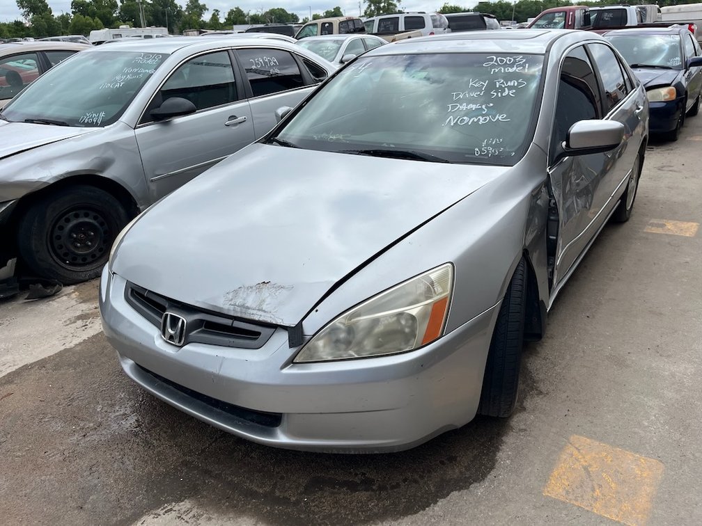 2003 Honda Accord- W/ Key & Runs But Does Not Move