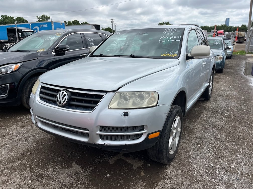 2004 Volkswagen Touareg- W/ Title, Key & Runs