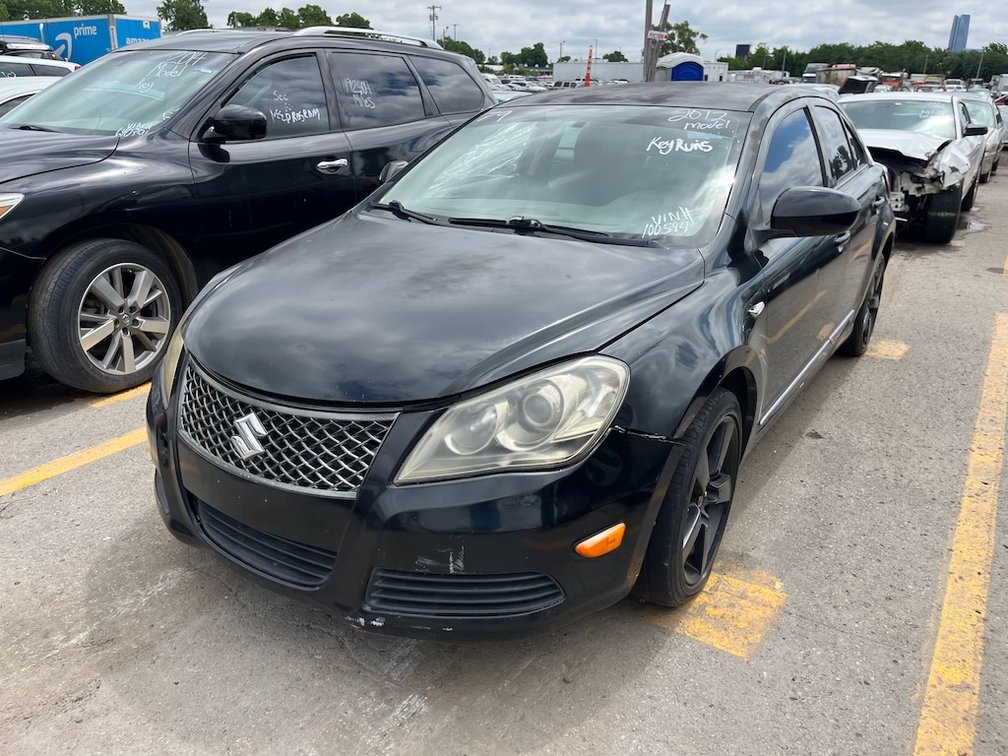 2012 Suzuki Kizashi- W/ Key & Runs