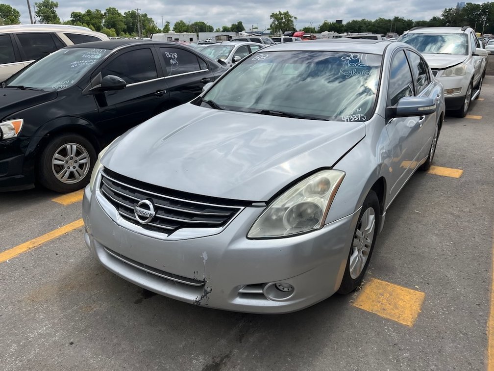 2011 Nissan Altima- W/ Key & Runs