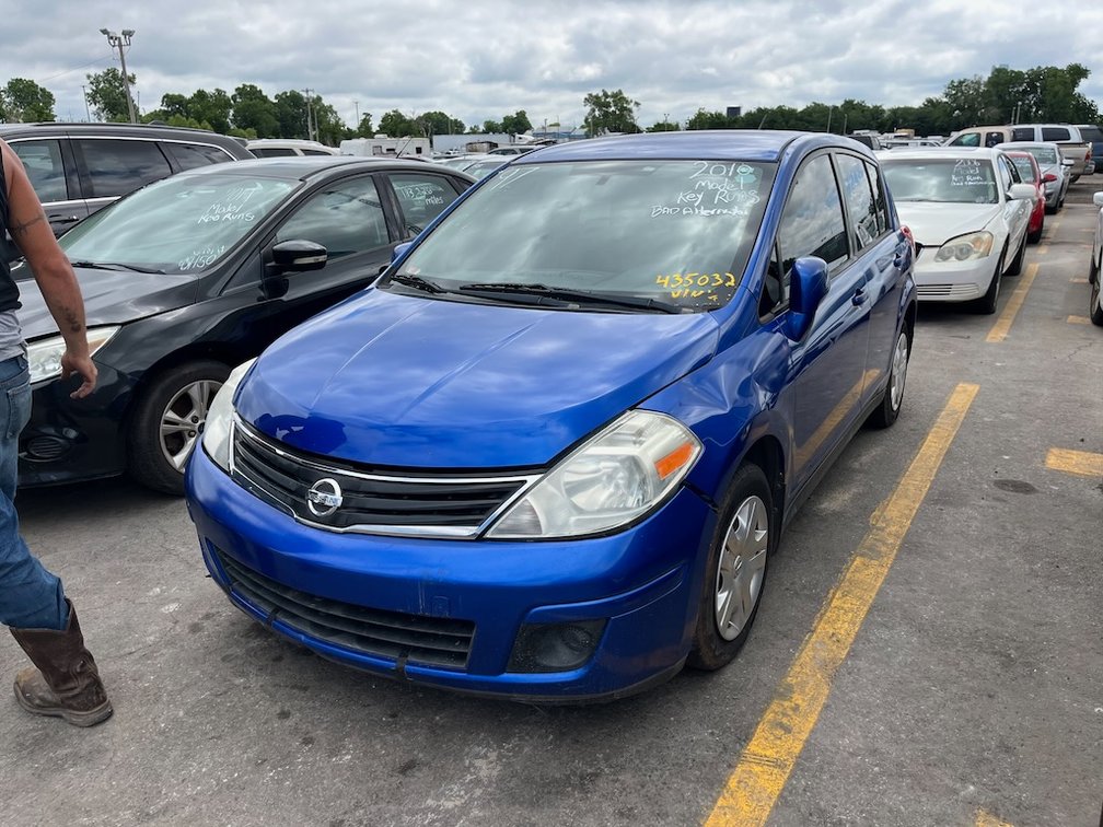 2010 Nissan Versa- W/ Key & Runs