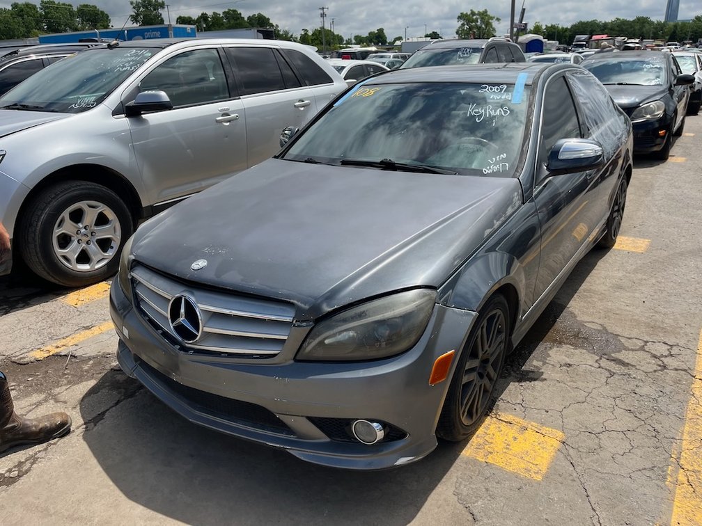 2009 Mercedes-Benz C300- W/ Title, Key & Runs