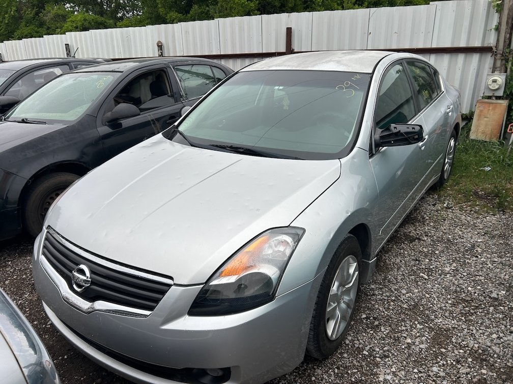 2009 NISSAN ALTIMA- W/ Key, Runs Rough & Drives