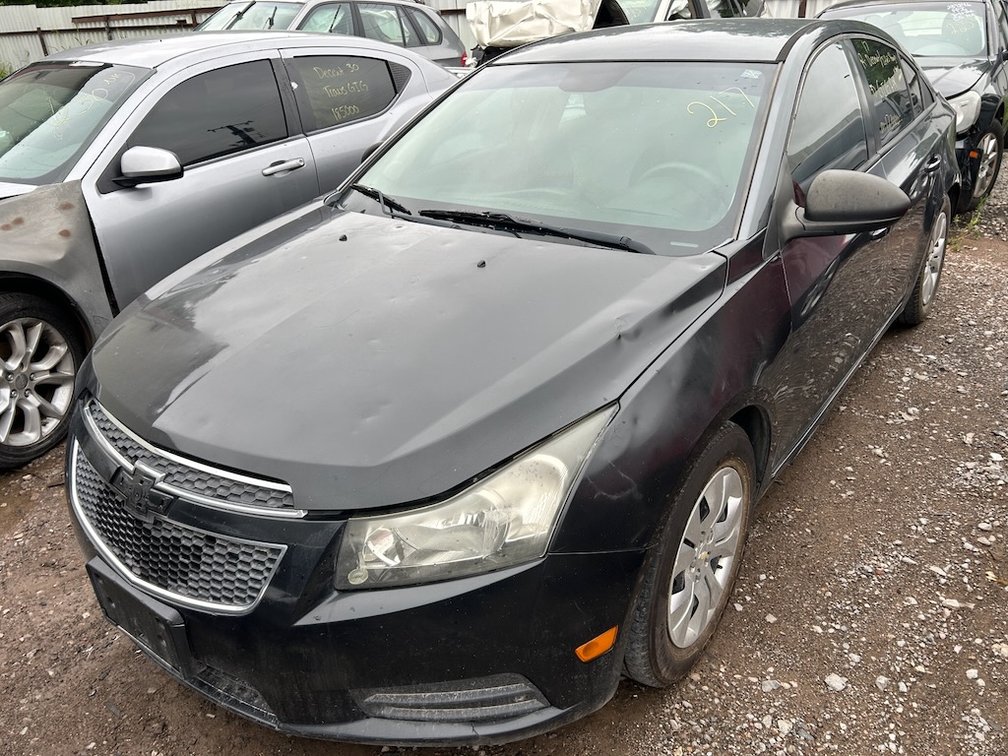 2013 CHEVY CRUZE- W/ Key, Runs & Drives