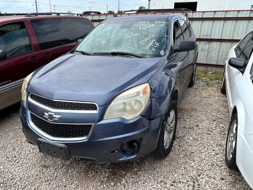 13 CHEV EQUINOX- W/ Title, Starts & Pulls