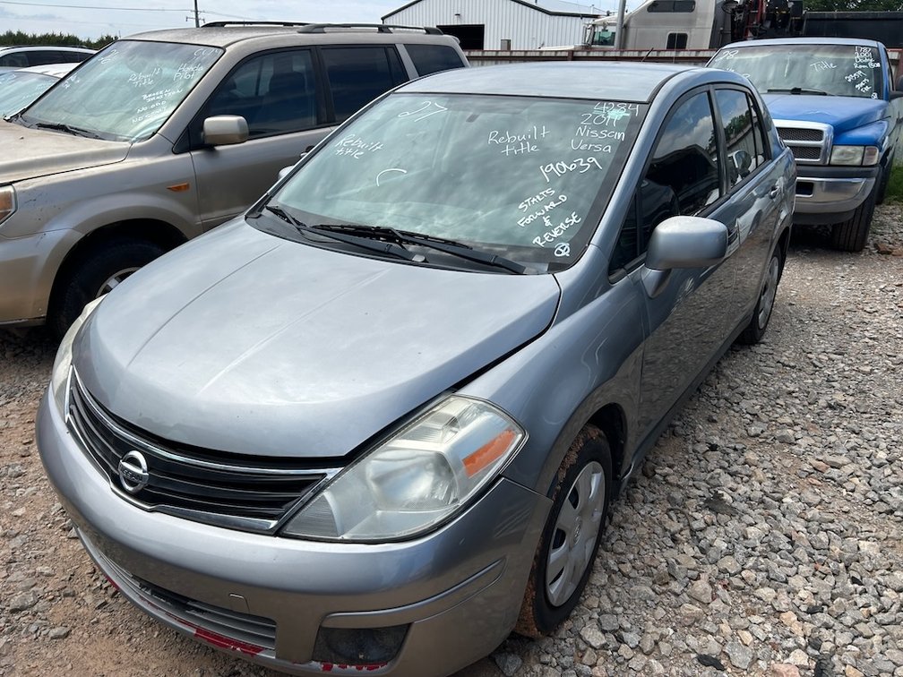 11 NISSAN VERSA- W/ Rebuilt Title, Starts & Pulls