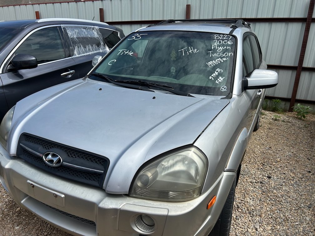 06 HYUNDAI TUCSON- W/ Title, Starts & Pulls