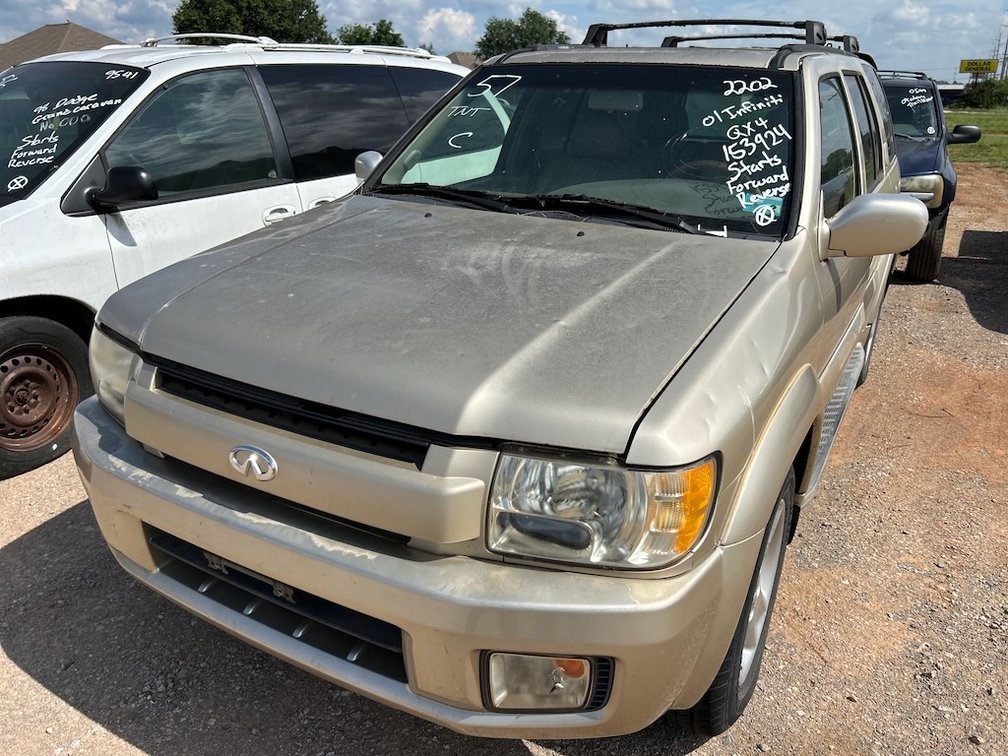 01 INFINITI QX4- Starts & Pulls