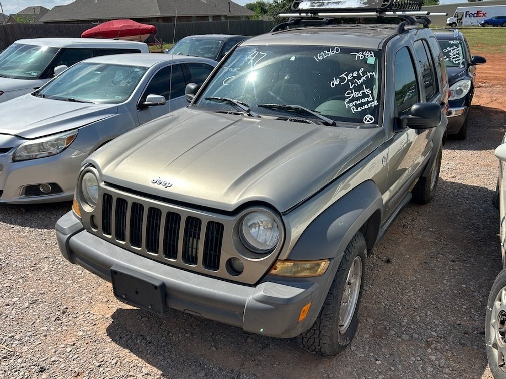 06 JEEP LIBERTY- W/ Title, Starts & Pulls