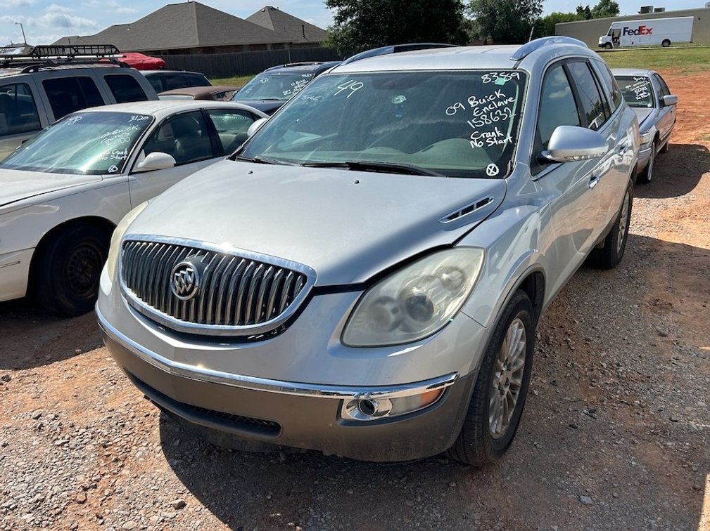 09 BUICK ENCLAVE- W/ Title & Cranks but Does NOT Start