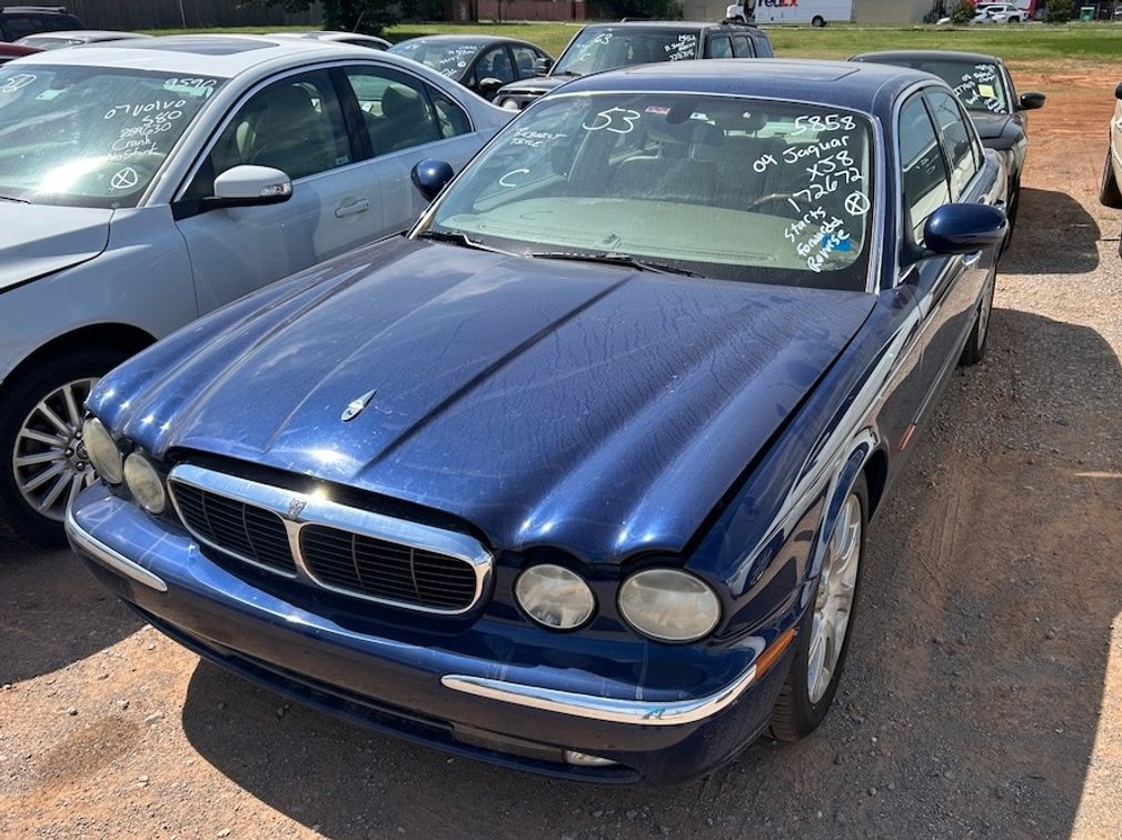 04 JAGUAR X58- W/ Rebuilt Title, Starts & Pulls