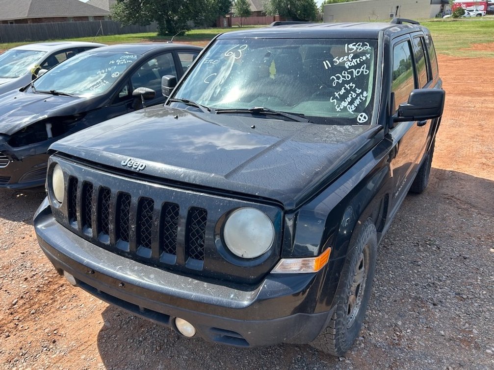 11 JEEP PATRIOT- W/ Title, Starts & Pulls