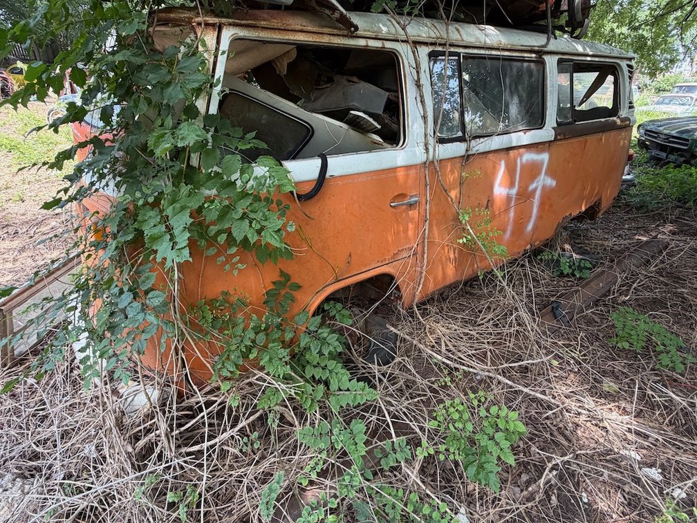 1973 Volkswagen Microbus- W/ Engine & Transmission