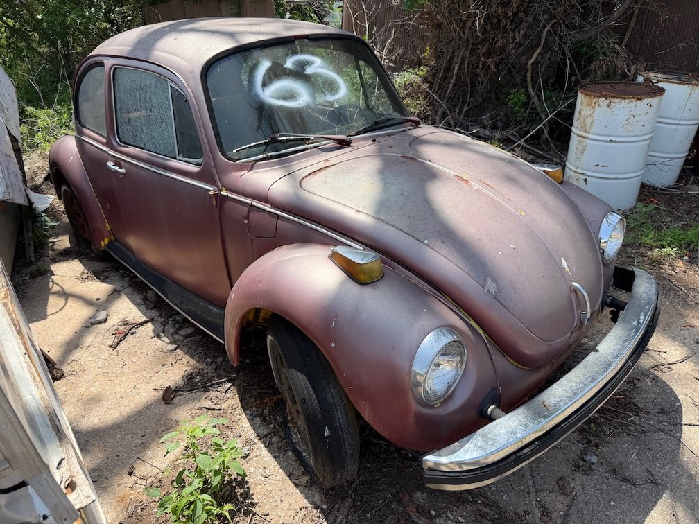 1974 Volkswagen Super Beetle- W/ Title, Engine & Transmission