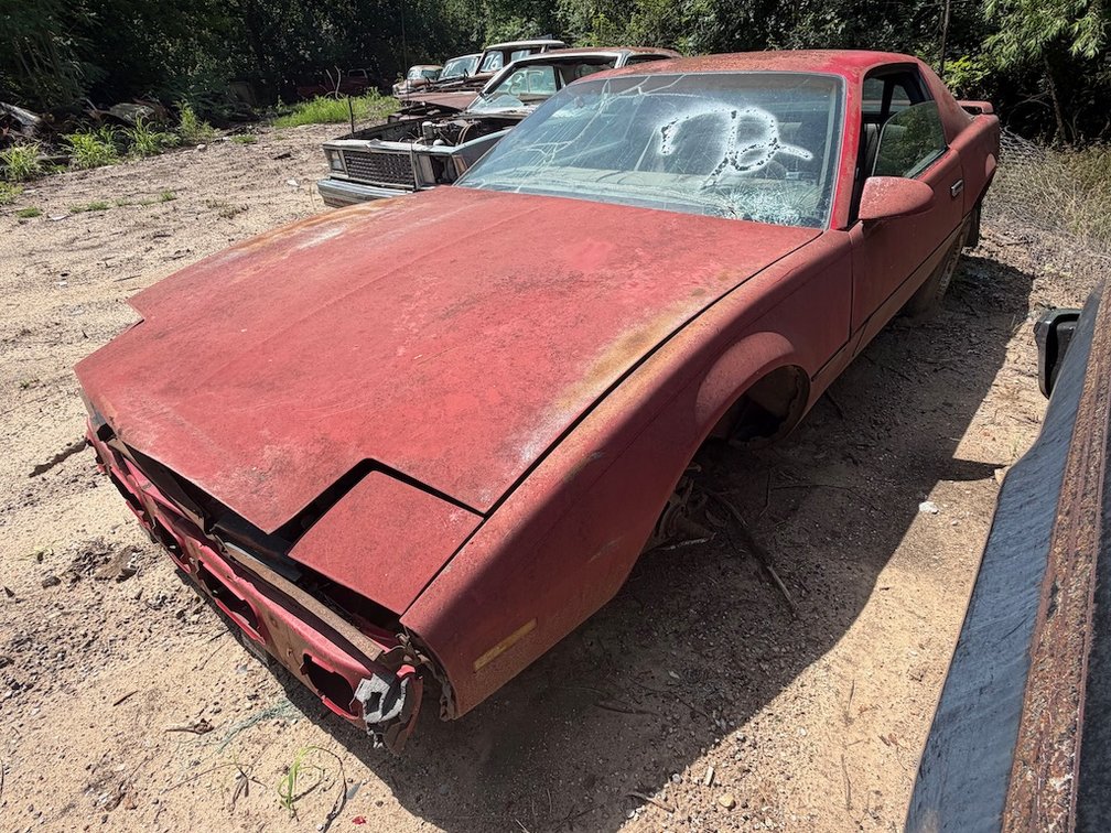 1983 Pontiac Firebird- W/ Engine & Transmission