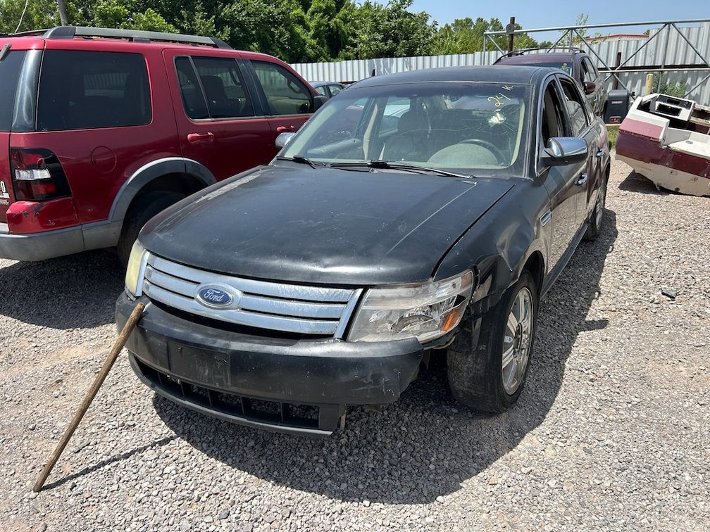 2008 FORD TARUS- W/ Key, Runs Rough & Drives