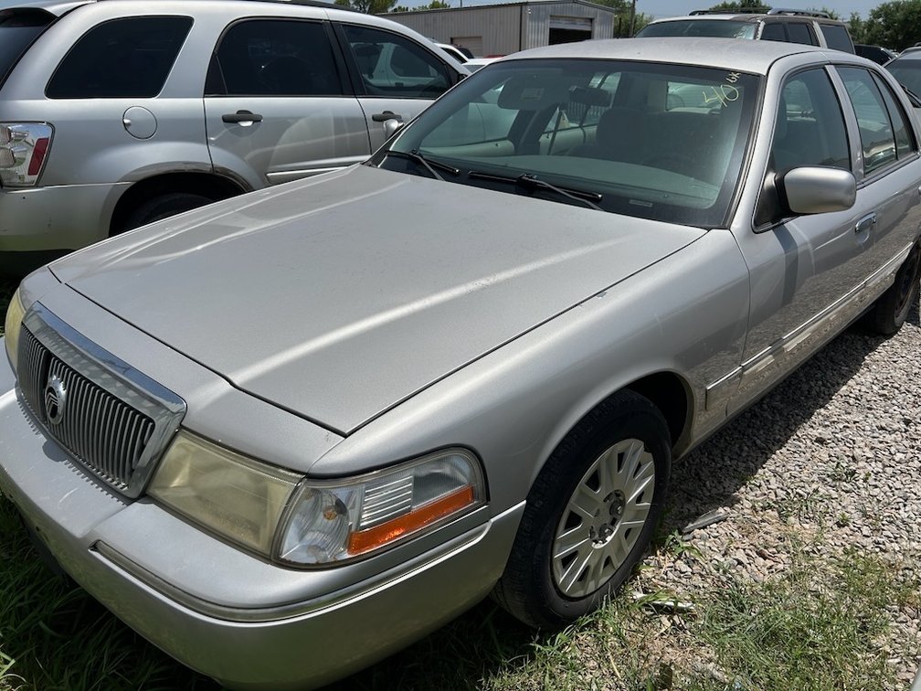 2004 MERCURY  GRAND MARQUIS - No Key
