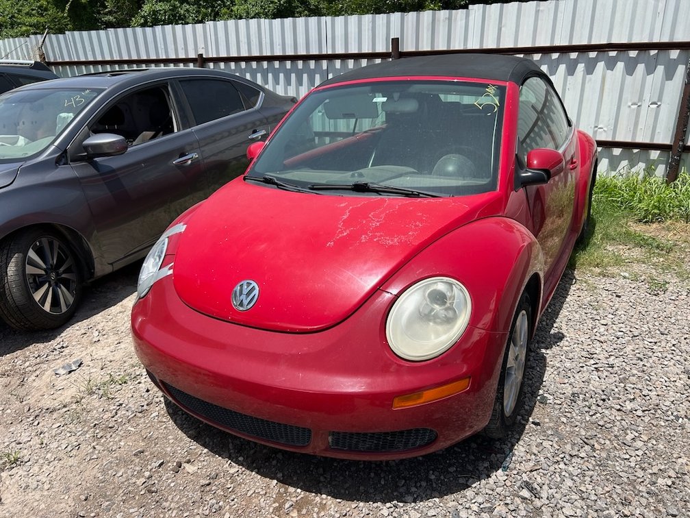 2009 VOLKSWAGON BEETLE- No Key