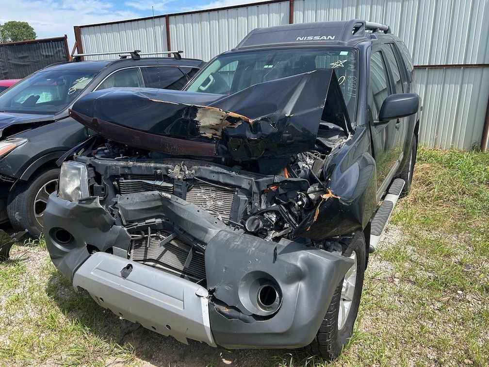 2013 NISSAN XTERRA- W/ Title & Key, Runs & Pulls