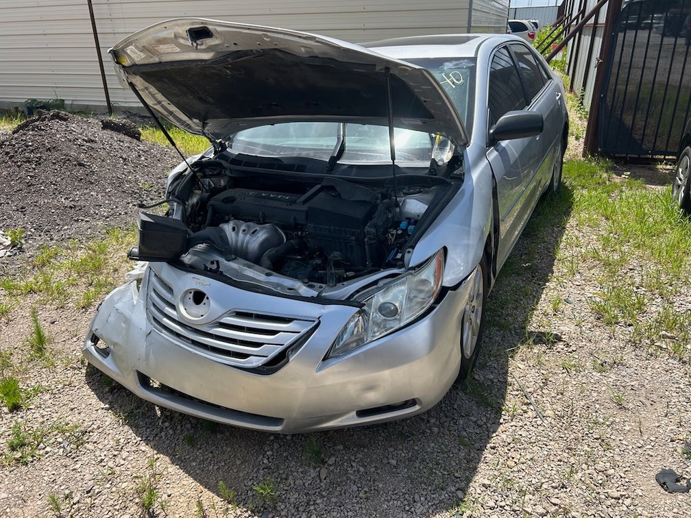 2009 TOYOTA CAMRY- No Key & Does Not Run