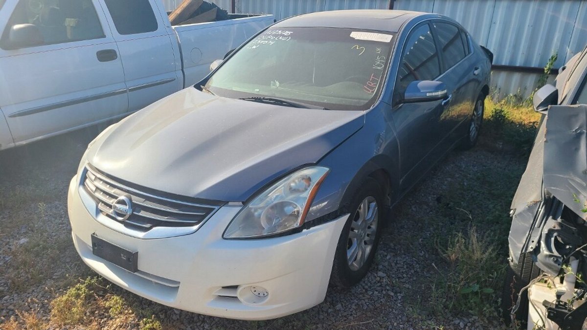 Image for CarCab Wrecker Impound Auction