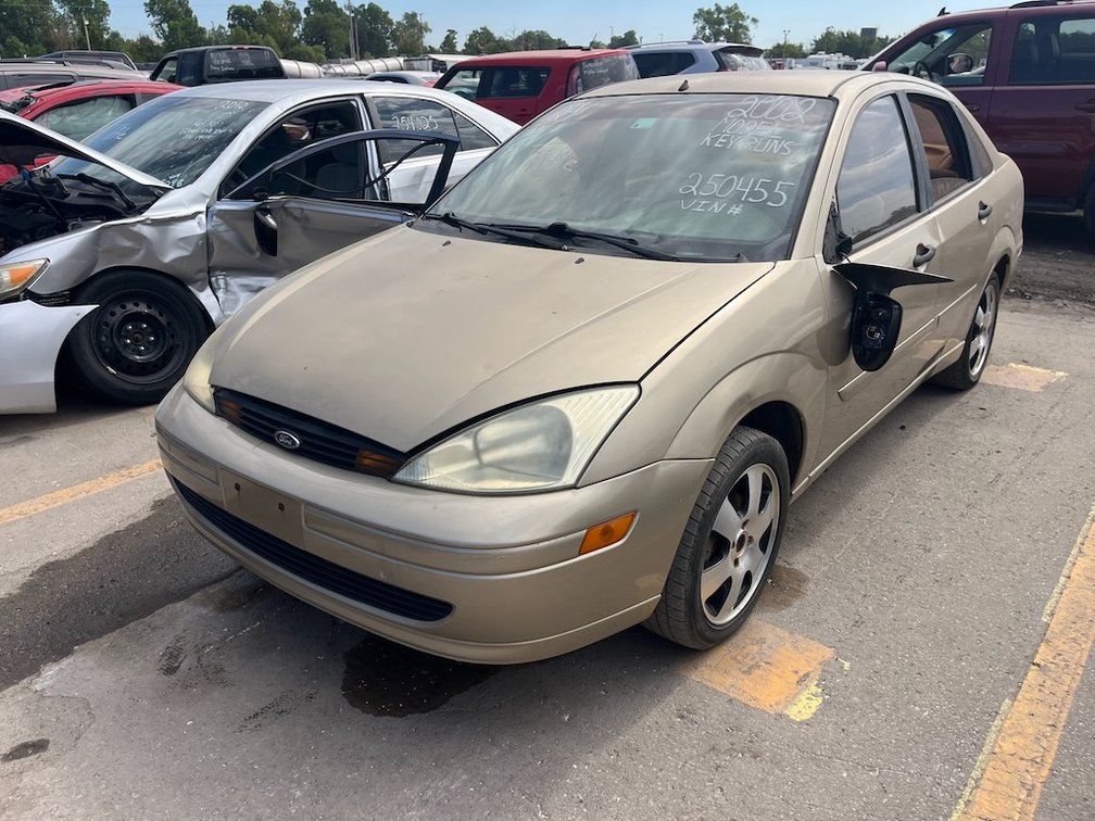 2002 Ford Focus- W/ Title, Key & Runs