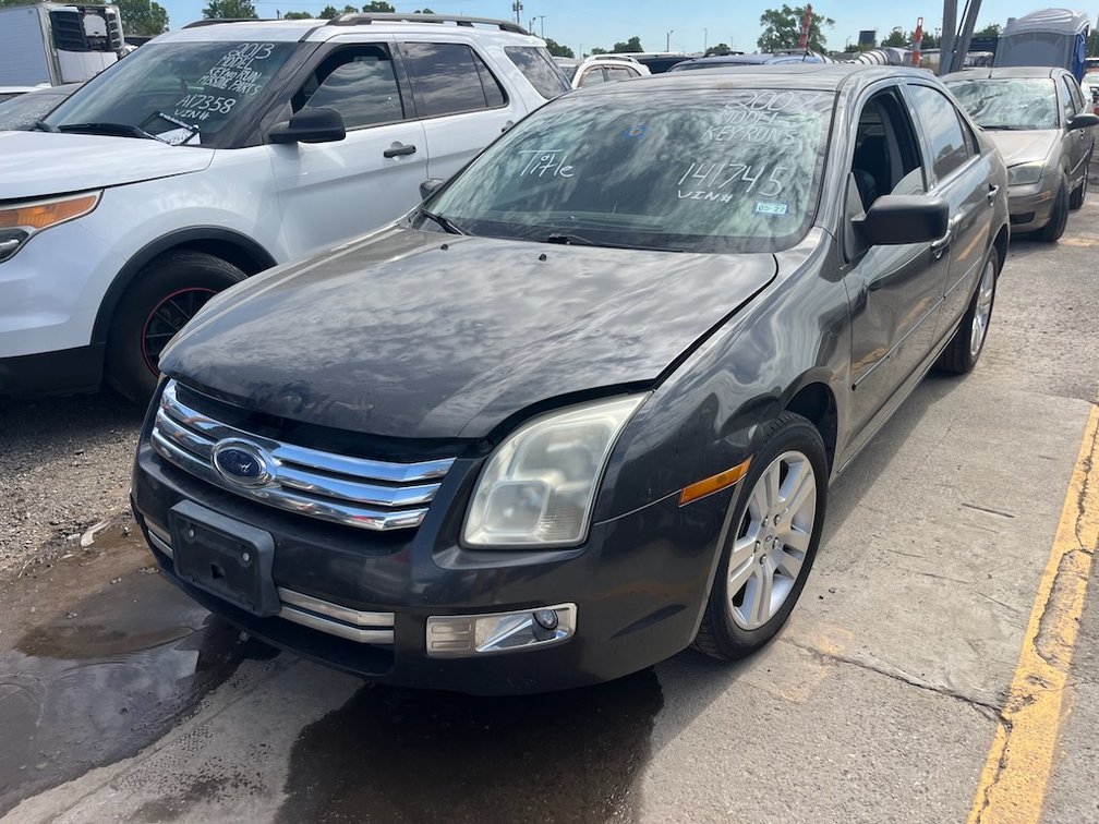 2007 Ford Fusion- W/ Title, Key & Runs
