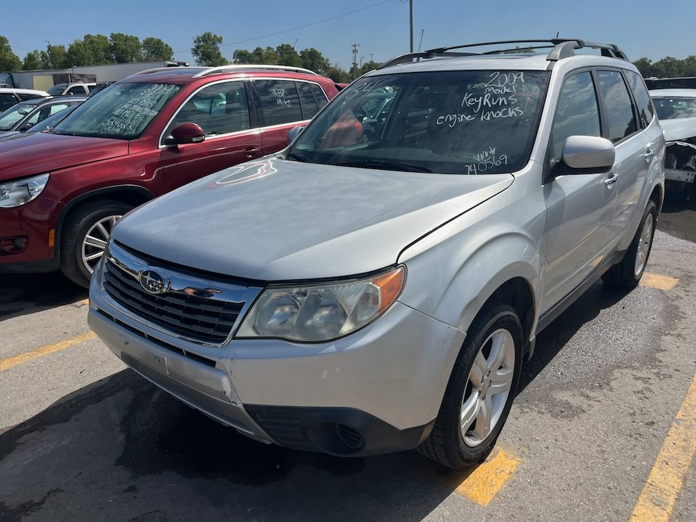 2009 Subaru Forester- W/ Key & Runs