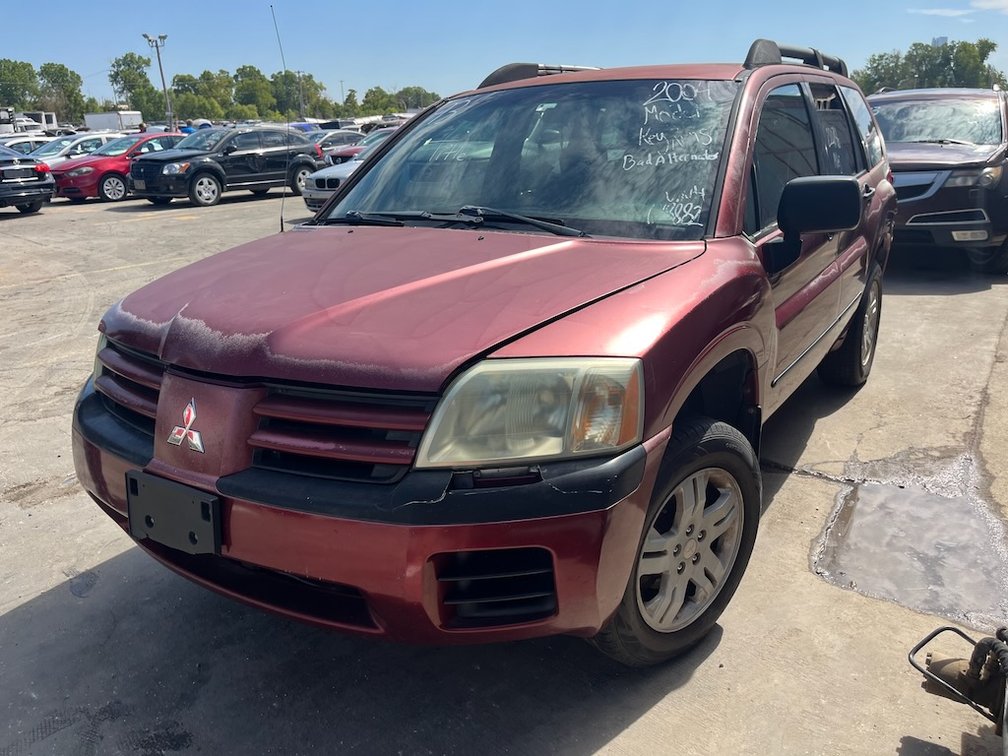 2004 Mitsubishi Endeavor- W/ Title, Key & Runs