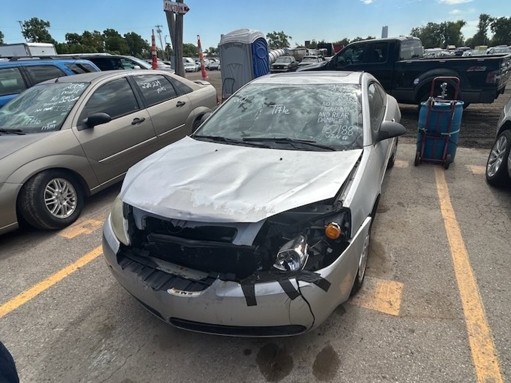 2006 Pontiac G6- W/ Title, Key & Runs But Does Not Move