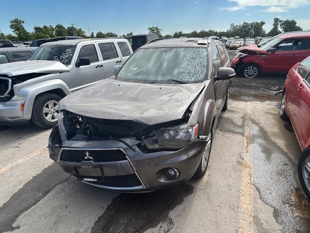 2011 Mitsubishi Outlander- W/ Key But Does Not Run
