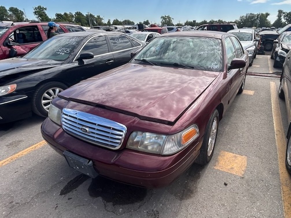 2011 Ford Crown Victoria- W/ Key But Does Not Run