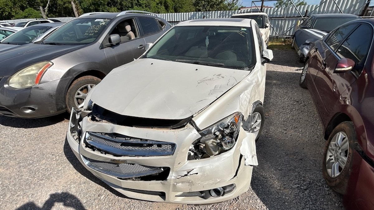 2012 CHEVY MALIBU- W/ Key, Runs, & Drives