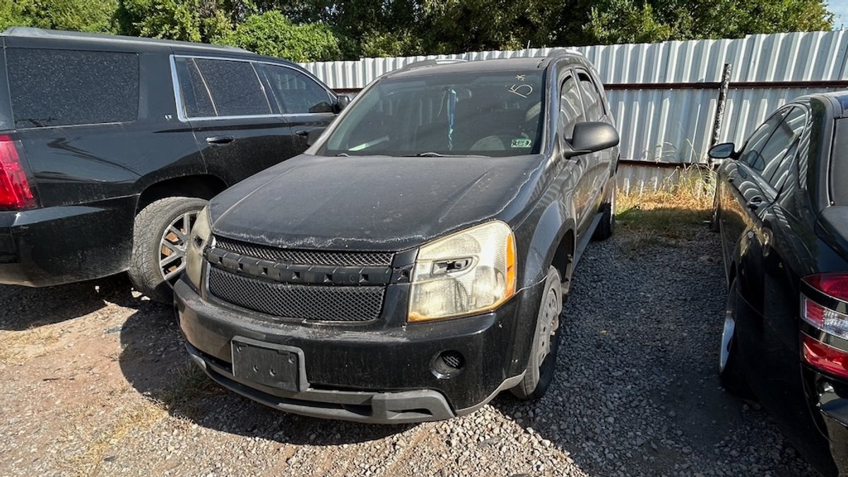 2008 CHEVY EQUINOX- W/ Key, Runs Rough, & Drives