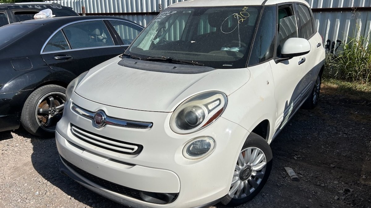 2016 FIAT 500L- No Key