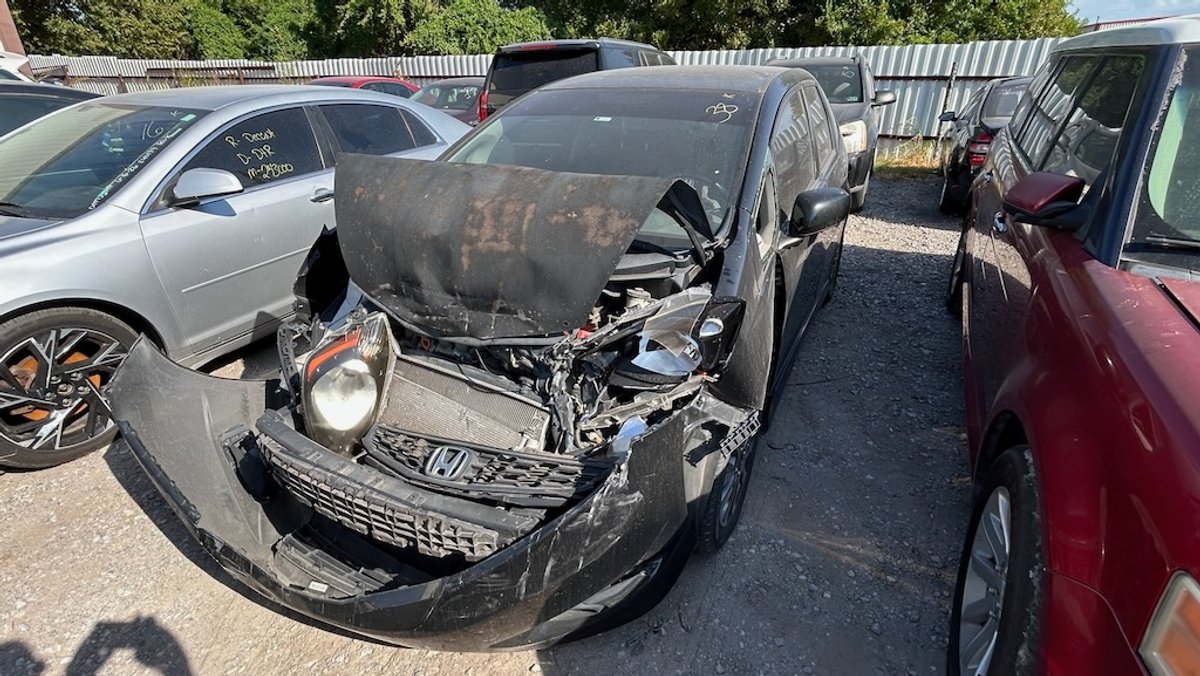 2013 HONDA FIT- W/ Key but Does NOT Run