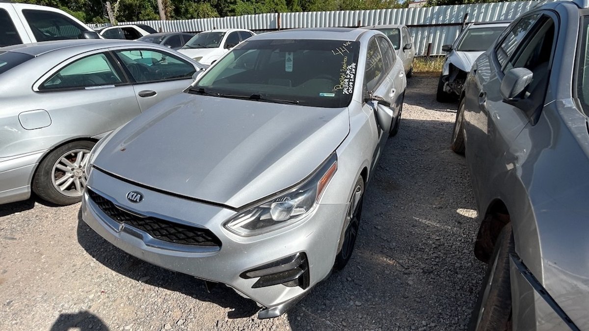 2019 KIA FORTE- No Key but Runs & Drives
