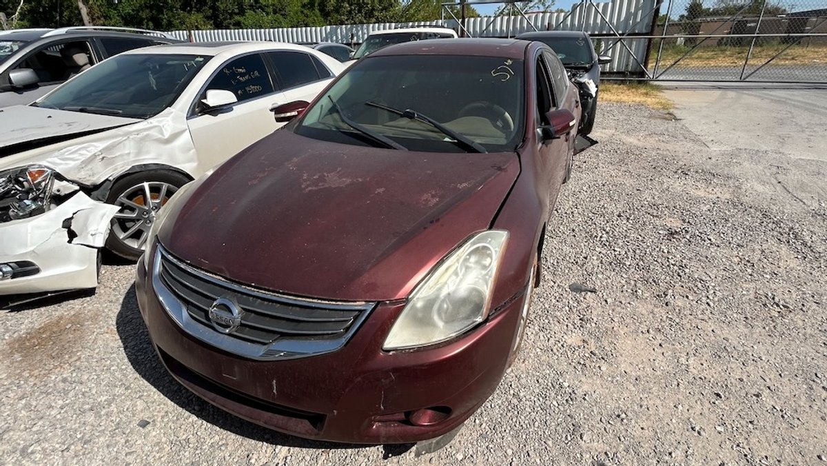 2010 NISSAN ALTIMA- No Key