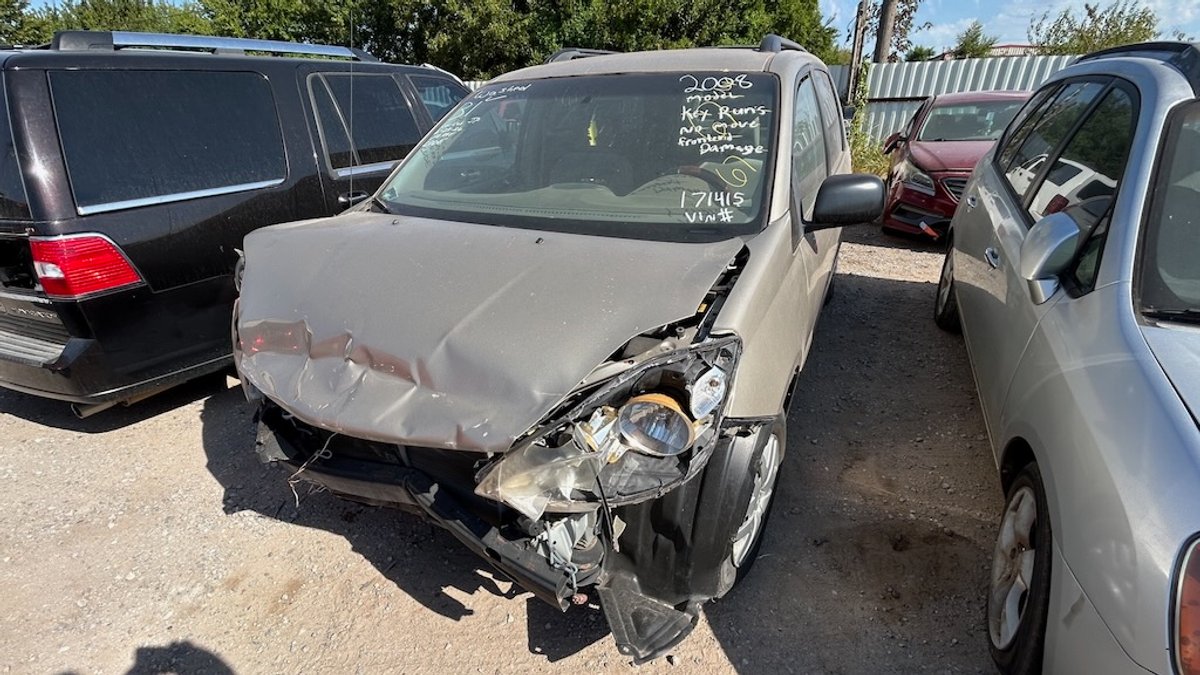 2008 TOYOTA  SIENNA- No Key