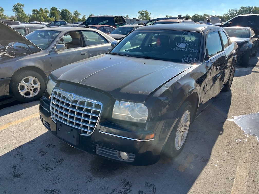 2010 Chrysler 300- W/ Key But Does Not Run