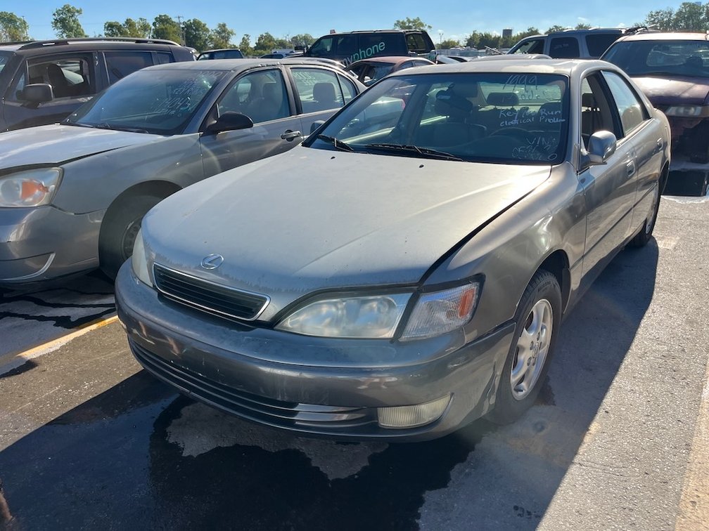 1999 Lexus ES 300- W/ Key But Does Not Run
