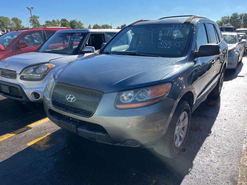 2009 Hyundai Santa Fe- W/ Key & Runs
