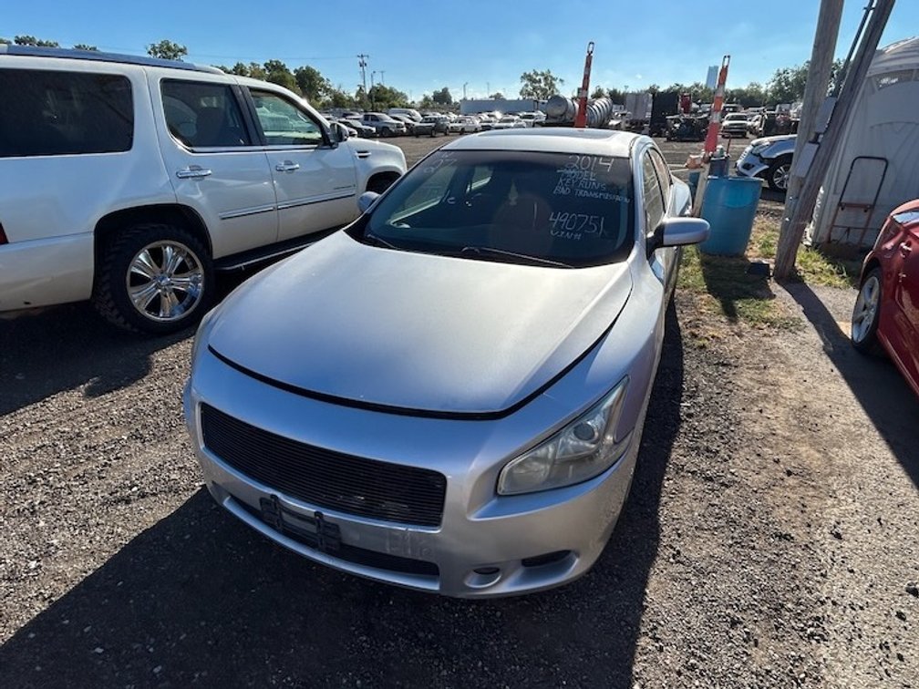 2014 Nissan Maxima- W/ Key & Runs