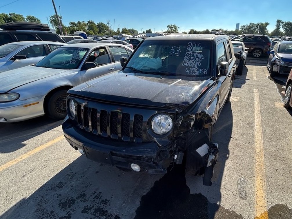2016 Jeep Patriot- W/ Key & Runs But Does Not Move