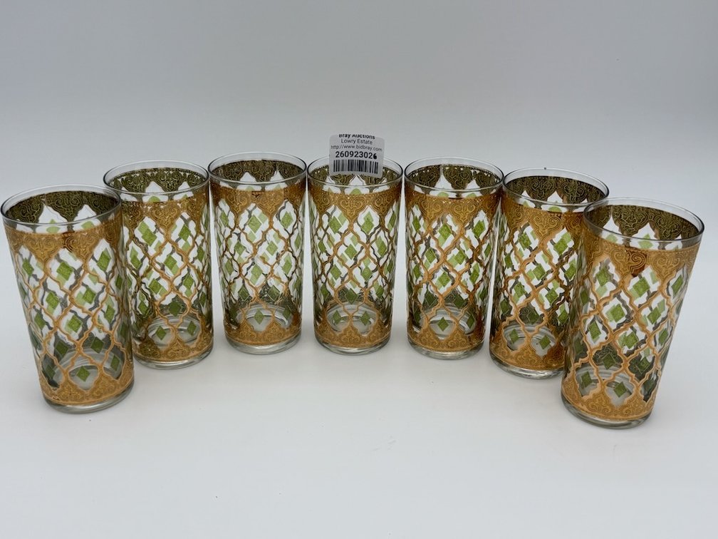 Lot o 7 Glasses