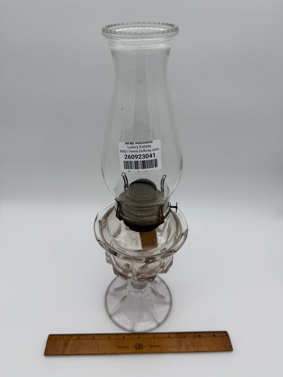 Queen Anne Vintage Hurricane Lamp
