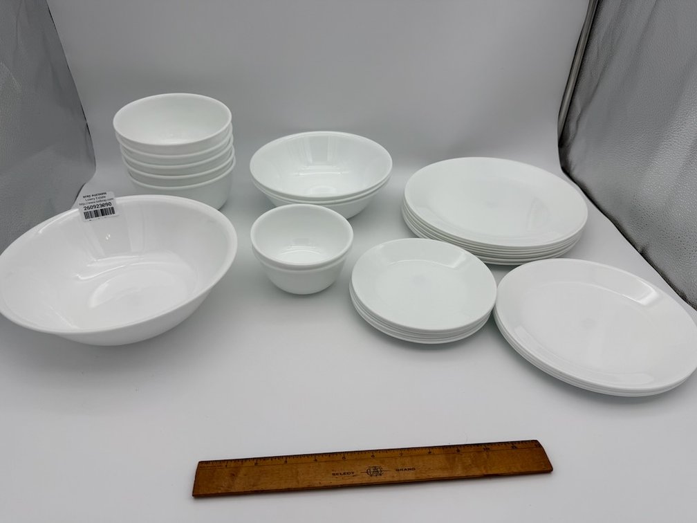 Set of Corelle Dishes