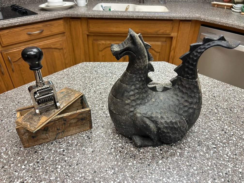 Vintage Cast Iron Dragon Kettle & Bainbridge Special Number Stamp In Wooden Box